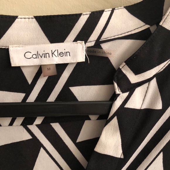 Calvin Klein Aztec button down - Picture 2 of 6
